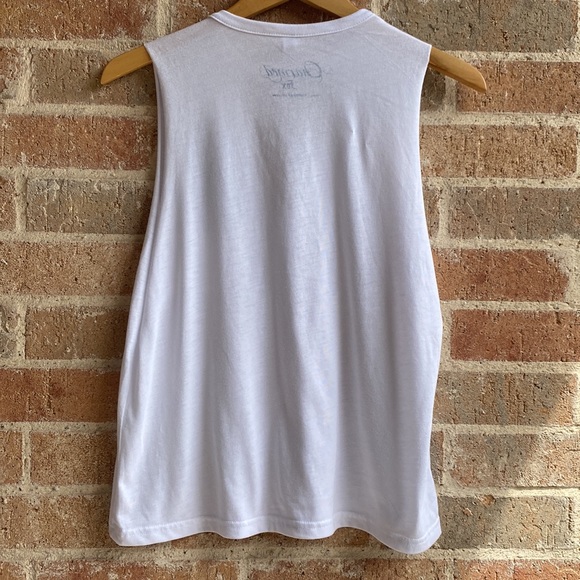 Charmed Fox Tank - Picture 5 of 5